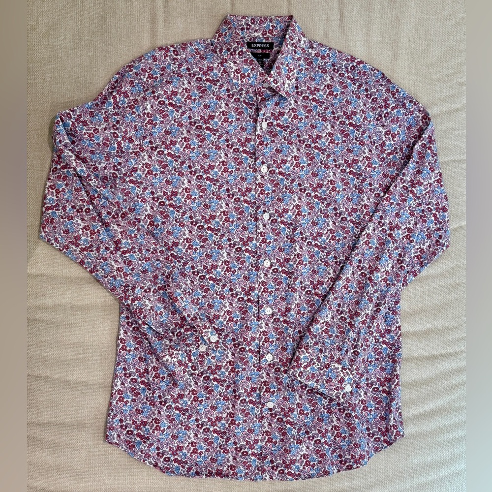 Express Purple Blue Floral Buttondown Shirt M Slim 15-15 1/2